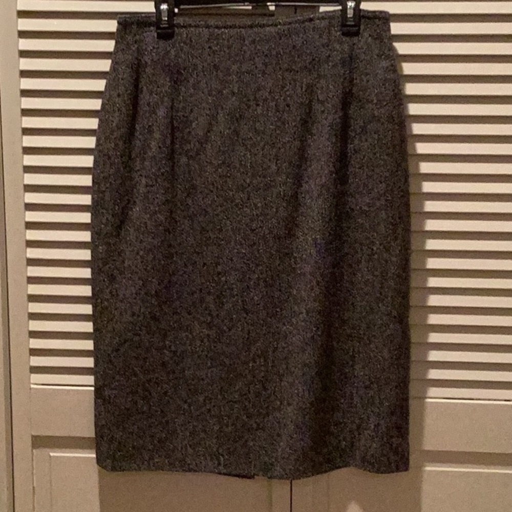 Rena Lange women’s tweed gray skirt